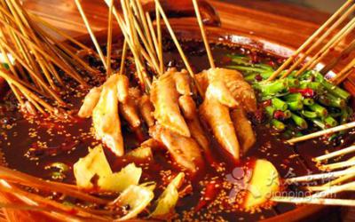 火锅串串香技术底料做法哪里好？专业小吃培训机构