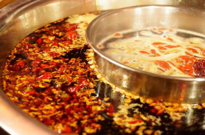 学正宗火锅技能训练哪里比较好？成都火锅培训学校