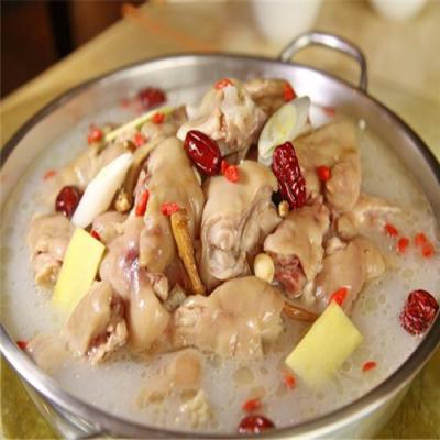 成都学菌汤锅技术培训哪家专业?