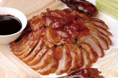 想学正宗的脆皮烤鸭技术？蜀味缘培训为您开启美食创业之门！