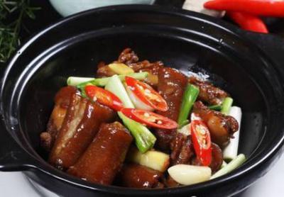 砂锅菜技术培训班哪家好？蜀味缘小吃培训学校助您成就财富梦想