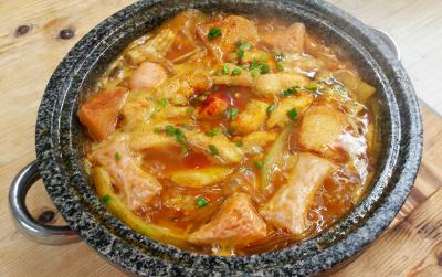 学石锅鱼技术培训多少钱？蜀味缘餐饮培训班深度解析