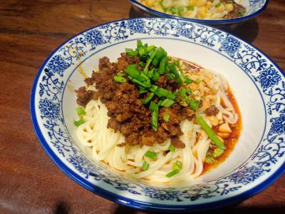 杂酱面技术培训哪家专业？蜀味缘面食培训学校深度解析