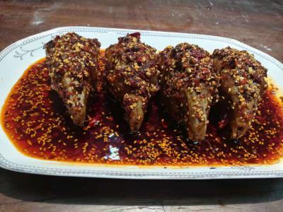 麻辣兔头技术培训学校哪家好？蜀味缘餐饮培训班深度解析