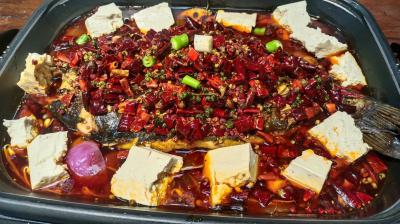 万州烤鱼技术培训学校在哪里？蜀味缘餐饮培训学校详解