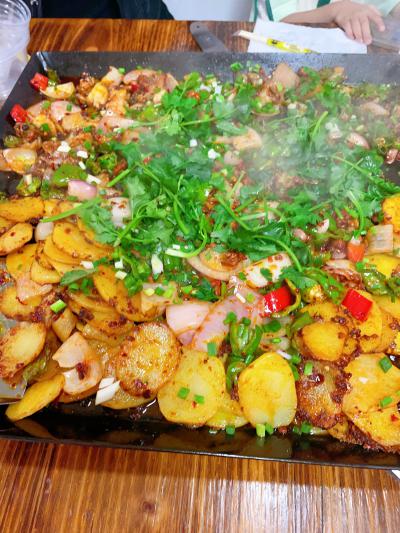 哪里学铁板烧技术培训好呢多少钱？成都蜀味缘培训学校