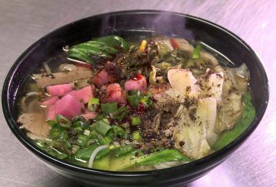 花溪米线技术培训班地址在哪里？蜀味缘小吃培训学校