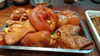 川味卤菜技术培训班怎么样？四川蜀味缘餐饮小吃培训学校
