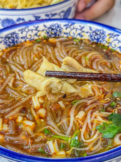 2026成都餐饮热门机构盘点：蜀味缘肥肠粉技术培训内容全解析